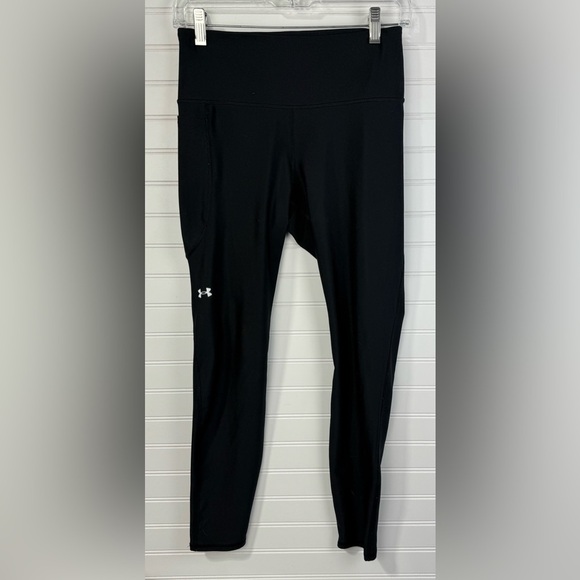 Under Armour women’s black compression leggings. Size Medium - Picture 1 of 5